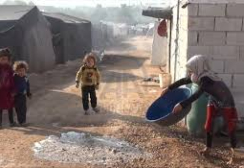 کمک فوری برای درمان خواهر و برادر یتیم و مادری که سرطان دارد